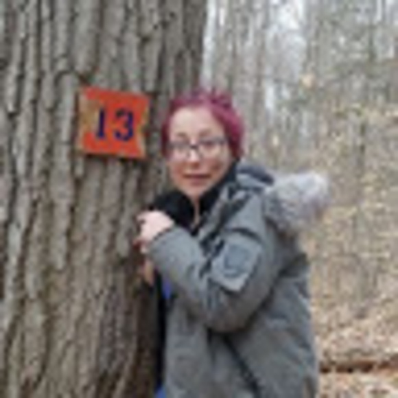 Meet your Posher, Steph - Picture 1 of 1